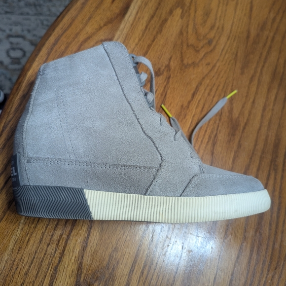 Sorel shoes - Picture 4 of 4